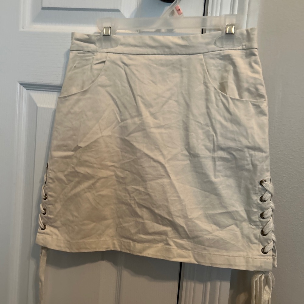 Fresh Tart Beige Skirt | Size small